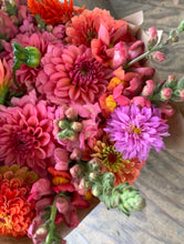 Load image into Gallery viewer, Wrapped Bouquet, HALF SHARE, 2024 Summer